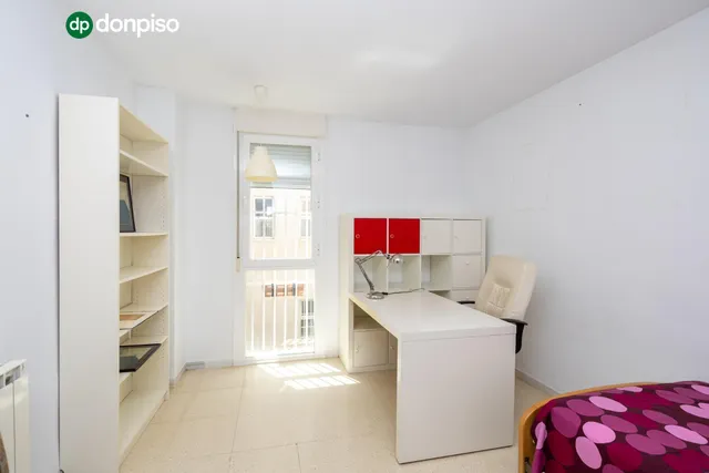 VPO - PISO DE 2 habitaciones CON GARAJE, TRASTERIO Y PATIO DE 82 M2 — 15