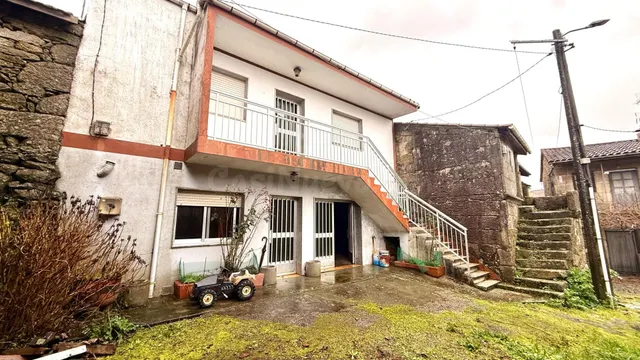 Casa en venta de dos plantas - sin registrar - foto 3