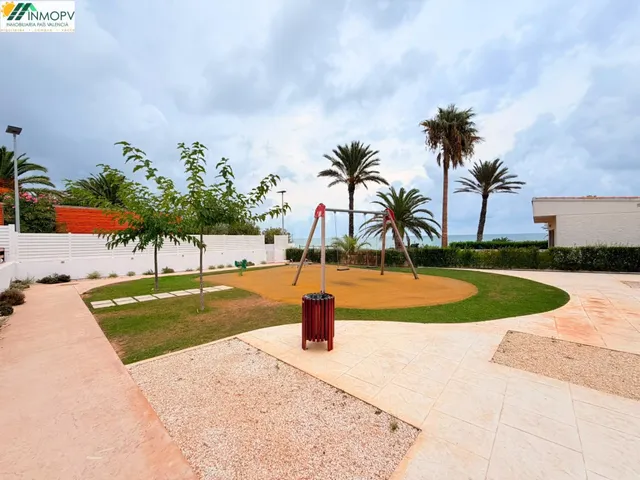 VIVIENDA ADOSADA EN URBANIZACION PRIVADA COSTA NORTE ZONA BA - foto 2