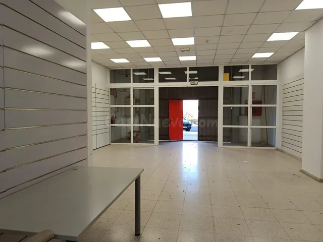 NAVE COMERCIAL — 2