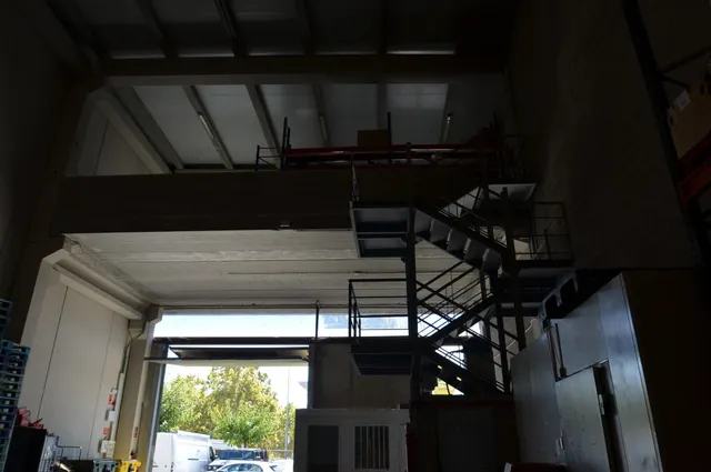 Nave esquinera en alquiler en zona industrial de Vilanova i la Geltrú — 9