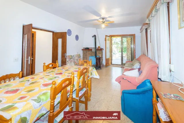 Chalet pareado en suelo rústico con 1700m2 de parcela - foto 5