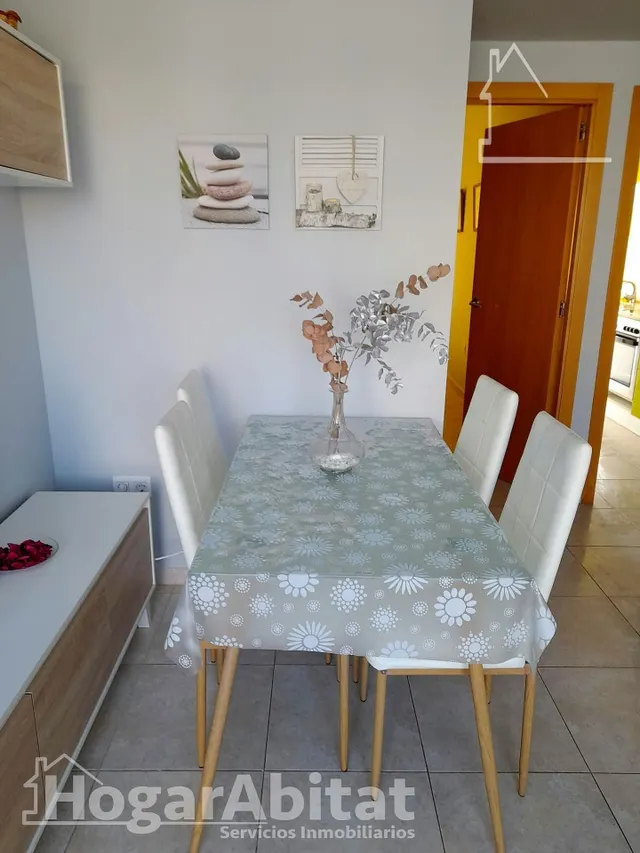 ¡Cerca de la playa! Gran adosado luminoso con dos viviendas independientes, piscina y terraza — 6