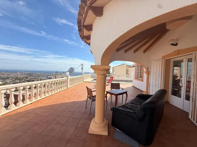 Villa 4 habitaciones 384m² en venta - Oltamar-Cucarres — 4