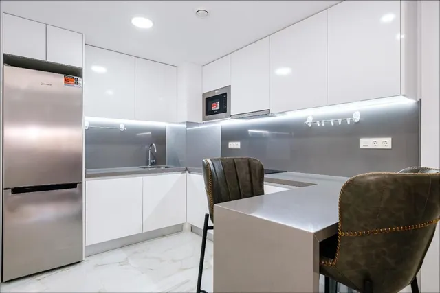 Apartamento 4 habitaciones 153m² en venta - Estacion de autobuses — 7