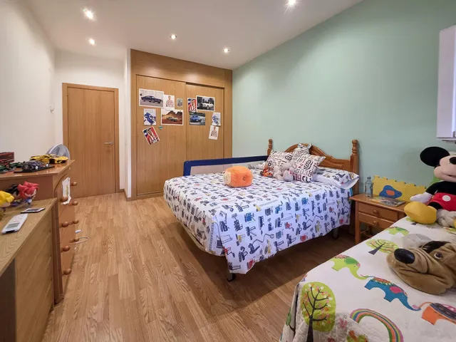 Precioso chalet adosado de 4 dormitorios con piscina privada y garaje en Carranque — 39