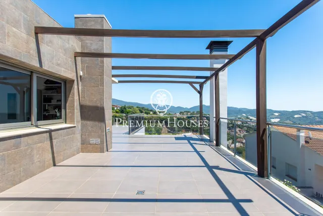 Casa en venta en Sant Cebrià de Vallalta - Urb. Vistamar — 44