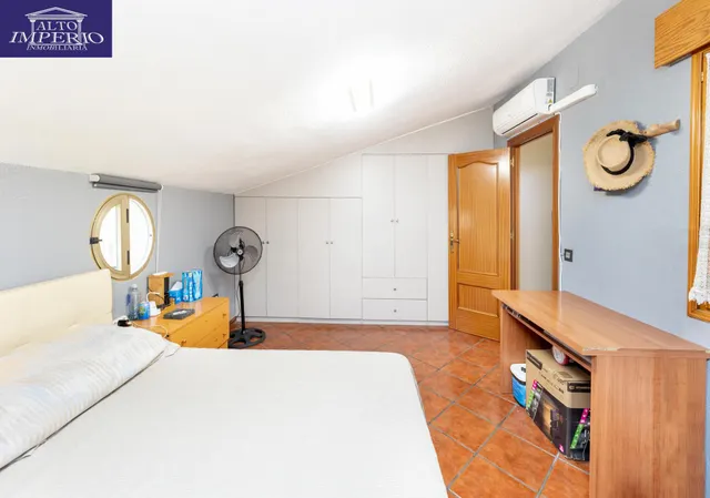 Se vende bonita casa adosada de 4 dormitorios con piscina privada, garaje y gimnasio — 26