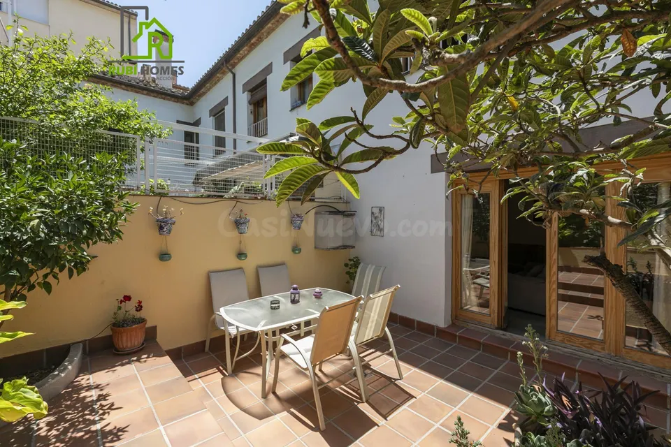 CASA ADOSADA EN VENTA - GRANADA (El Realejo)