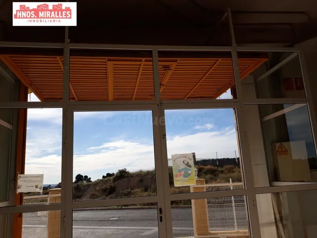 Se vende Nave de EXPOSICION en 3 plantas Poligono Industrial - foto 4