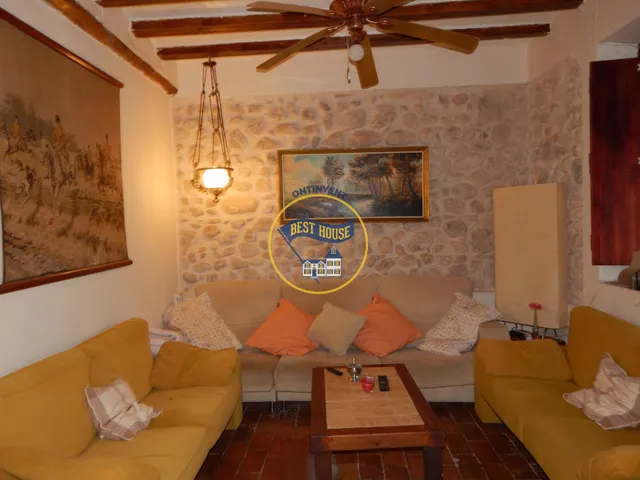 EXCLUSIVA VILLA EN COCENTAINA CON GRAN PARCELA Y BONITA PISCINA. — 25