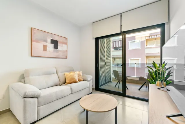 Apartamento céntrico construido en 2024 (aprox. 71 m2 - 3.ª planta) con piscina en la azotea, a solo 250 m de Piscinas Naturales/Playa del Cura, ¡y con licencia turística! — 10