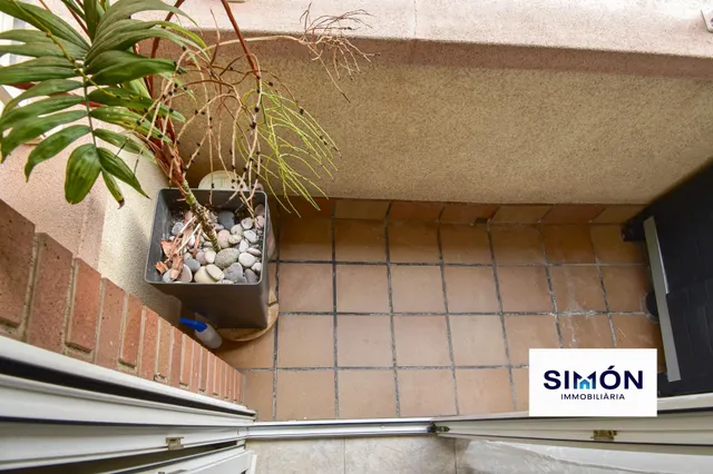 ¡FANTÁSTICA OPORTUNIDAD EN SANTPEDOR! Piso de 3 habitaciones dobles, con balcón y terraza. — 9