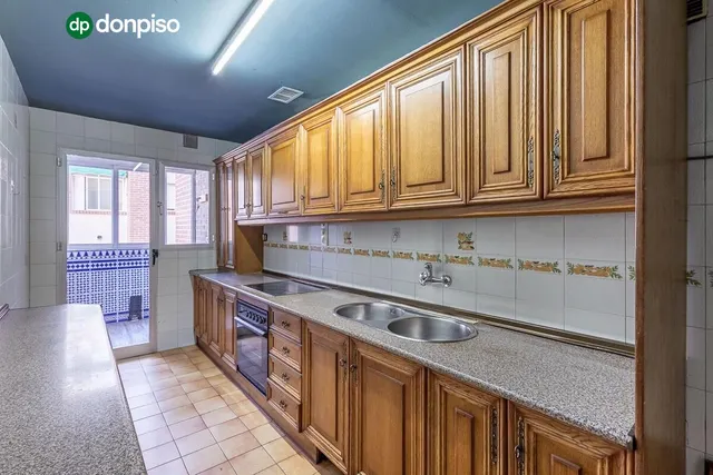 Espacio, luz y comodidad en una vivienda con grandes posibilidades en zona Alcampo — 8