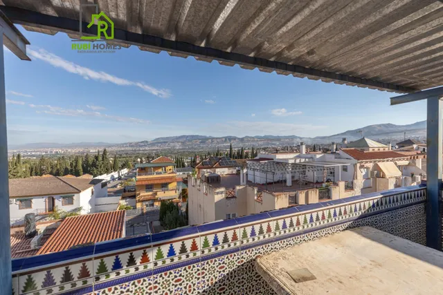 Casa adosada con terraza, vistas a Granada y Sierra Nevada, garaje y sótano — 35