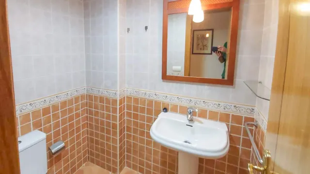 Ático de 2 dormitorios con terraza acristalada y vistas al m - foto 3