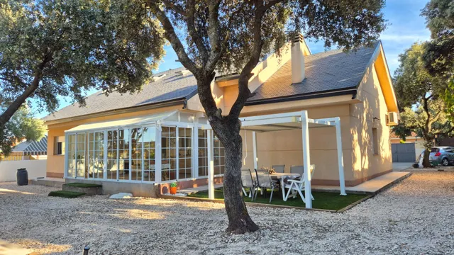 Original chalet con piscina cubierta — 15