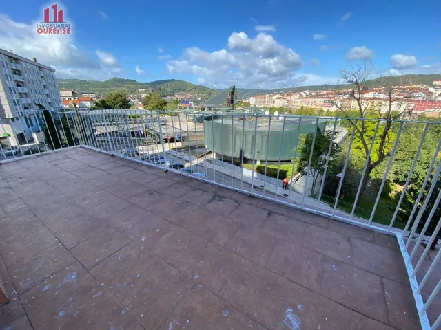 AMPLIA OFICINA EN EL CENTRO DE OURENSE - foto 3