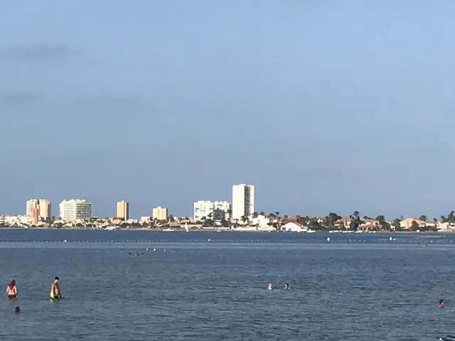 LUJOSO PISO EN PLAYA HONDA. — 5