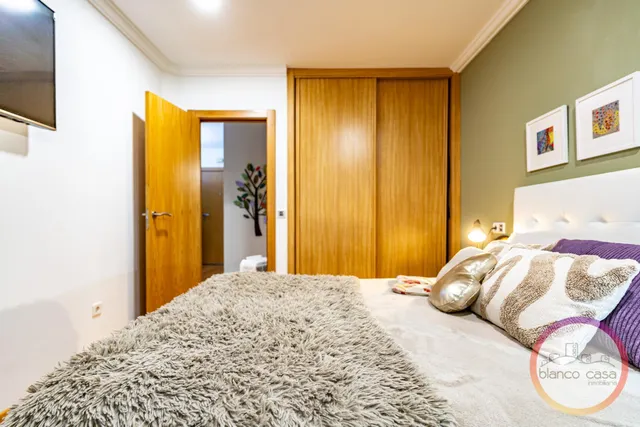 ¡ un piso con terraza de más de 25 m2, garaje y trastero en Carballo por 189.990€! — 36