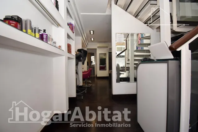 Amplia casa con terraza y muchas posibilidades en casco histórico — 49