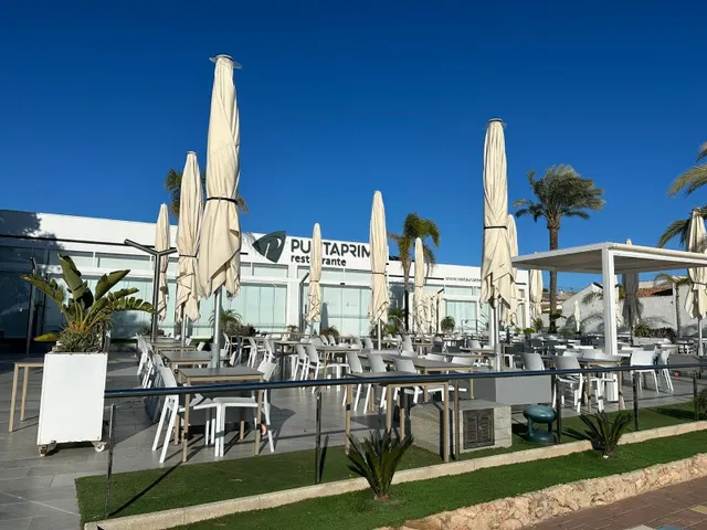 Villa 3 habitaciones en venta - Villamartín-Las Filipinas — 50