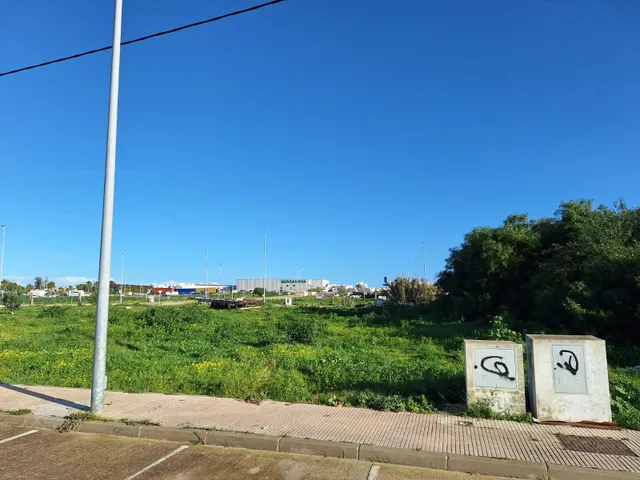En venta parcela industrial — 2