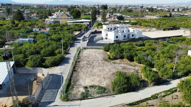 Terreno residencial urbano en Beniajan - foto 2