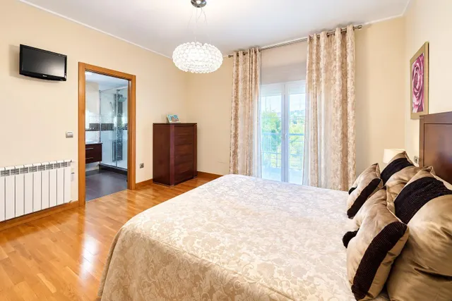 Espectacular chalet con piscina en orihuela centro — 23