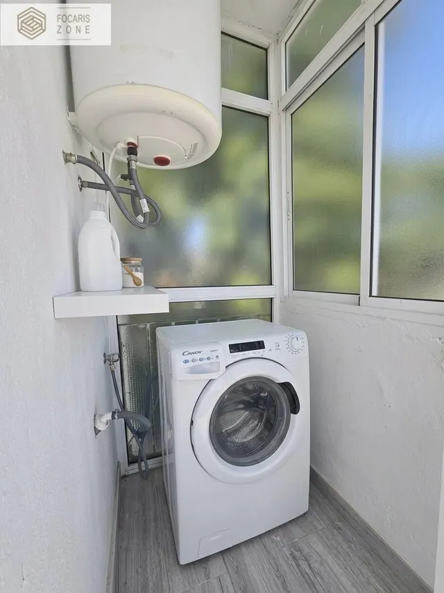 Piso reformado con vistas al mar, terraza y piscina en Benalmádena — 11