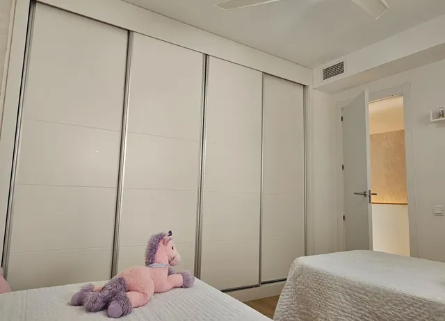Vivienda unifamiliar pareada en urbanización de 18 vecinos, de 2019, con 230 m2 construidos, 200 m2 de jardín y piscina comunitaria, ubicada en la mejor zona de Córdoba — 34