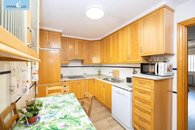 Amplia y preciosa casa lista para entrar a vivir!! — 23