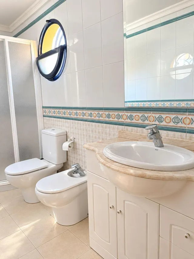 Chalet independiente en primera línea de mar en Santiago Bernabéu, Santa Pola — 10
