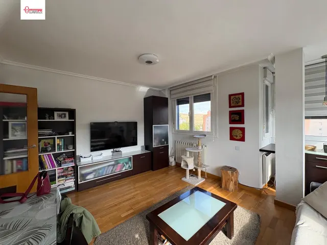 Luminoso Piso Seminuevo en Fuentecillas, Burgos - €248,000 — 6