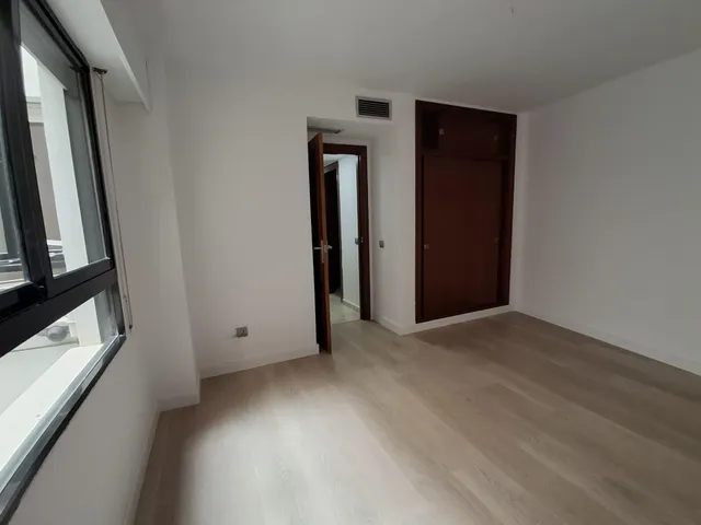 SE ALQUILA PRECIOSA Y REFORMADA VIVIENDA DE 4 DORMITORIOS - PASEO DE SOTO ALICANTE — 17