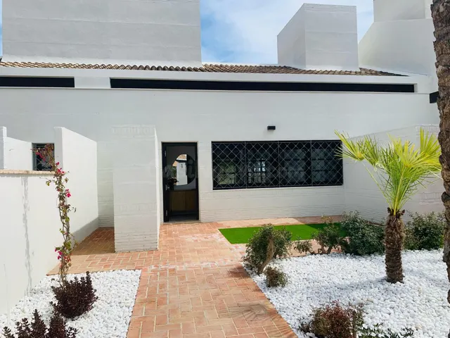 Chalet adosado de 2 dormitorios 2 baños y piscina privada en