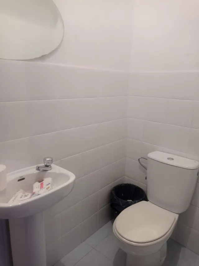 VENTA AMPLIA CASA EN VILLAMARTIN — 9
