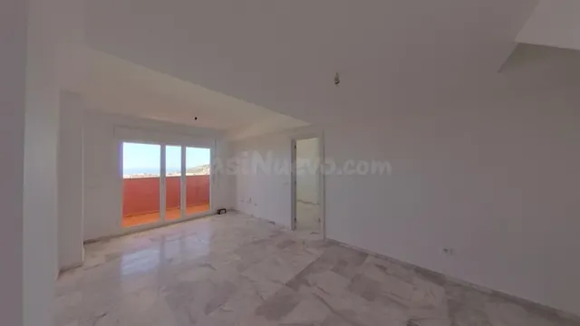 Benalmádena - Ático Dúplex, 4 Dormitorios, Terraza, Piscina, - foto 3