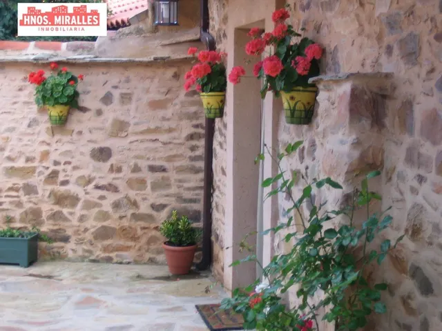 SE  VENDE CASA TIPICA MARAGATA INDEPENDIENTE EN EL CAMINO DE SANTIAGO — 5