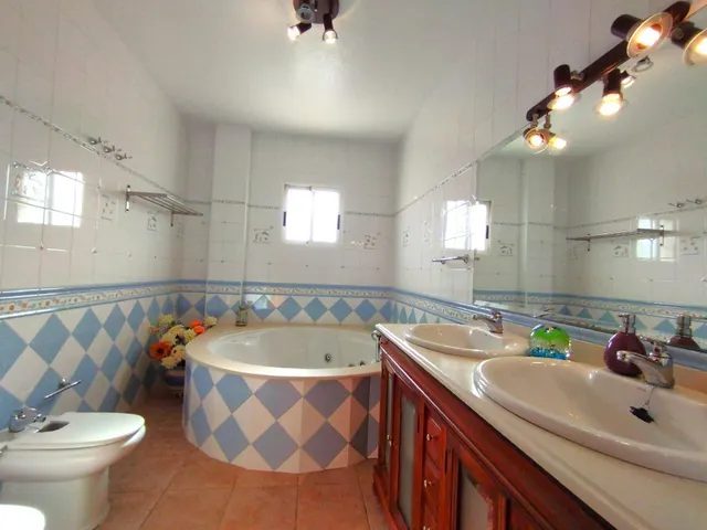 ¡Descubre el hogar de tus sueños en Torrevieja! — 43