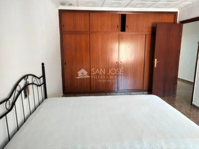 SE VENDE CHALET EN ELCHE — 11