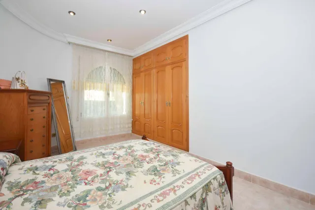 Exclusivo Chalet Independiente con Piscina Privada y Gran Parcela en Callosa de Segura — 39