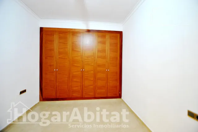 ¡GRAN OPORTUNIDAD! AMPLIO, BONITO Y EXTERIOR CON TERRAZA EN EL CENTRO — 30