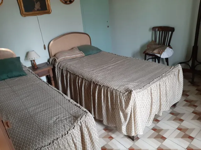 Casa de pueblo de 637 m2  - 13 habitaciones - posibilidad de pequeña pensión — 10