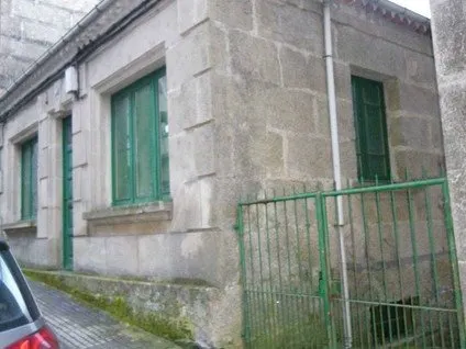 SE VENDE CASA PRINCIPAL Y DE INVITADOS EN PARCELA CERRADA DE 240M — 3