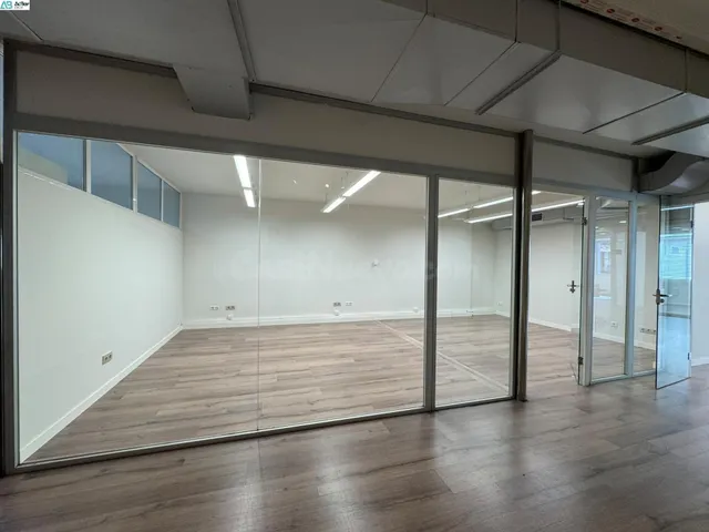 OFICINA EN C/ PARÍS JUNTO AV. DIAGONAL — 5