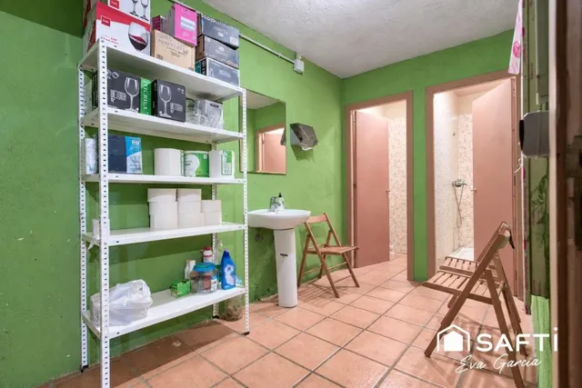 Un edificio entero por 380.000€ en Vilafranca del Penedès con potencial para 6 viviendas — 17