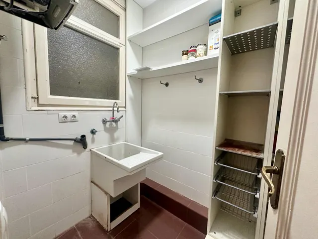 Piso Señorial en Balmes con  Doble Orientación — 14