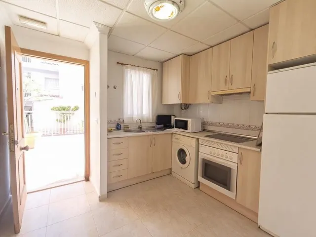 Apartamento con jardín de 40m2 en planta baja en Los Collados — 6