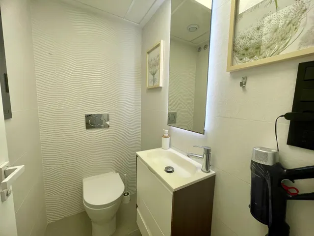 Chalet adosado de lujo con garaje privado y vistas al mar en Guardamar Hills — 29